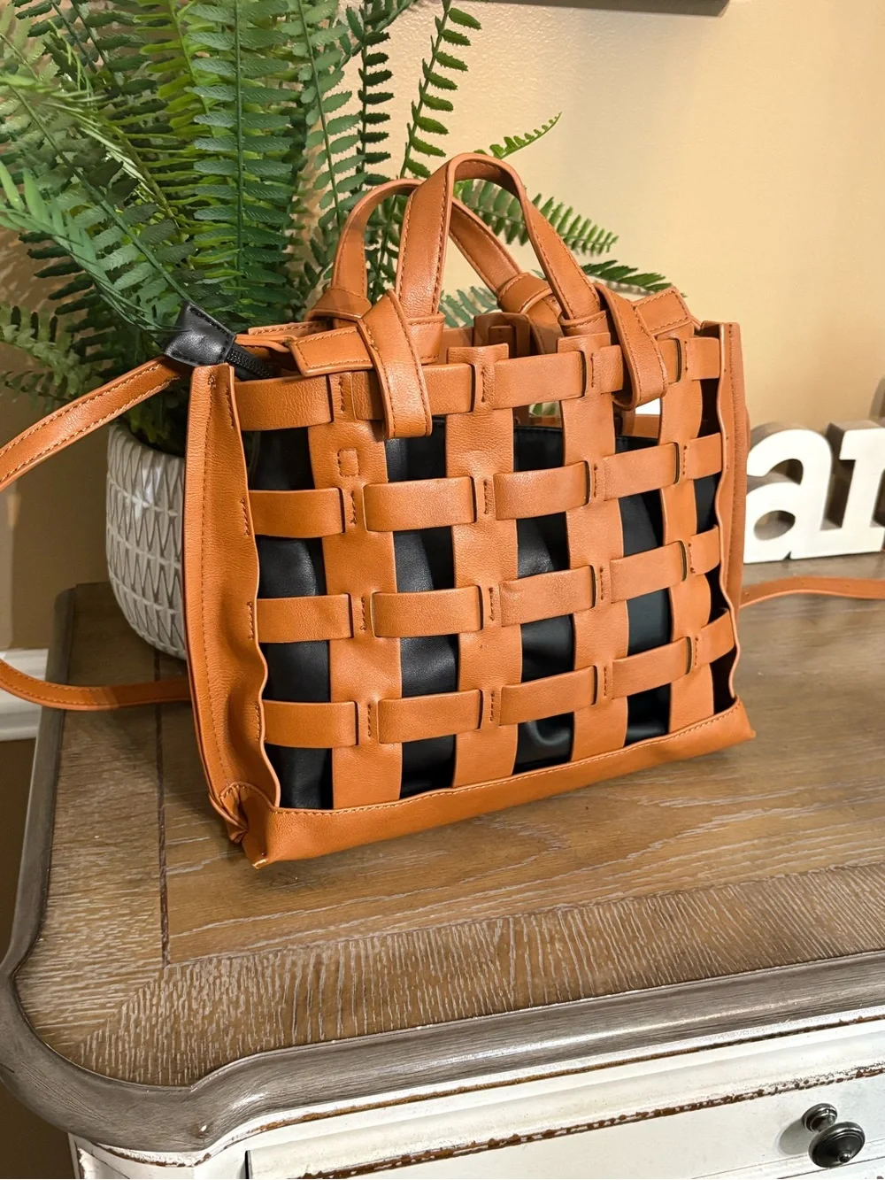 ANTHROPOLOGIE Rio Tote Bag Vegan Leather - Picture 6 of 13